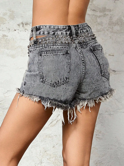 2023 Summer Women Shorts Jeans Rave Ripped Cut Out Waist Studded Detail Raw Hem Denim Shorts Mujer