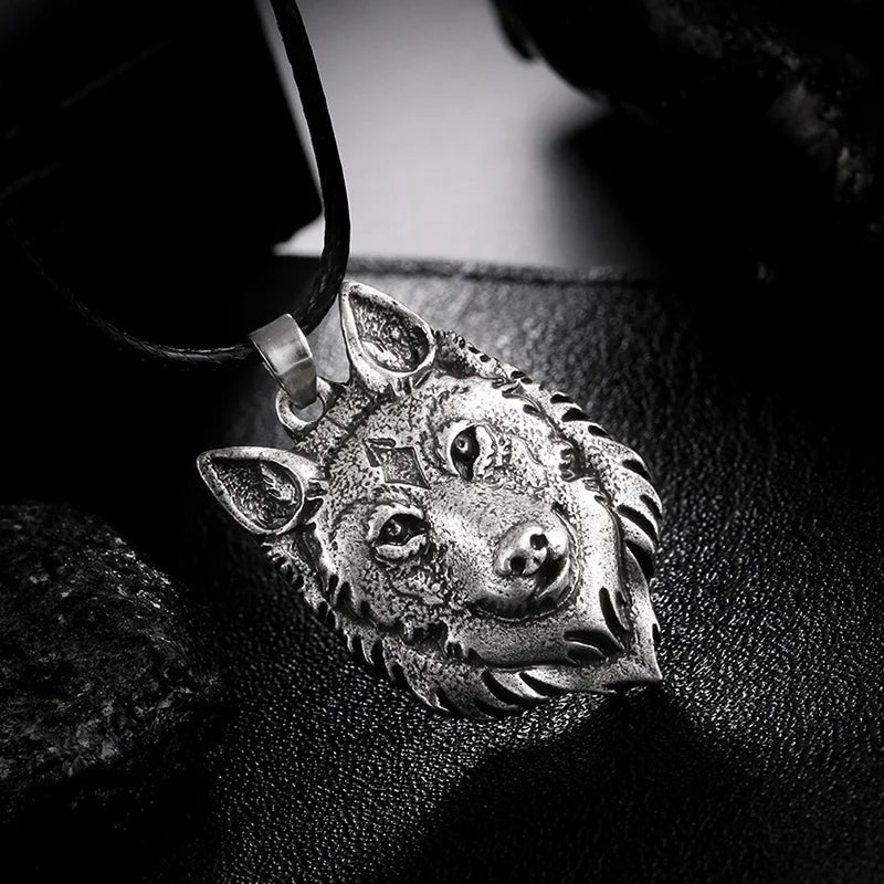 Mens Jewellery Tibetan Silver Wolf Head Pendant Necklace for Men Vintage Amulet Animal Viking Men Gift Jewelry Collar Hombre