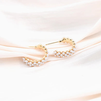 Pearl C-shaped Small Earrings for Women Imitation Pearl Beads Thin Stud Earrings Korean Fashion Lovely Girls Ear Accessories