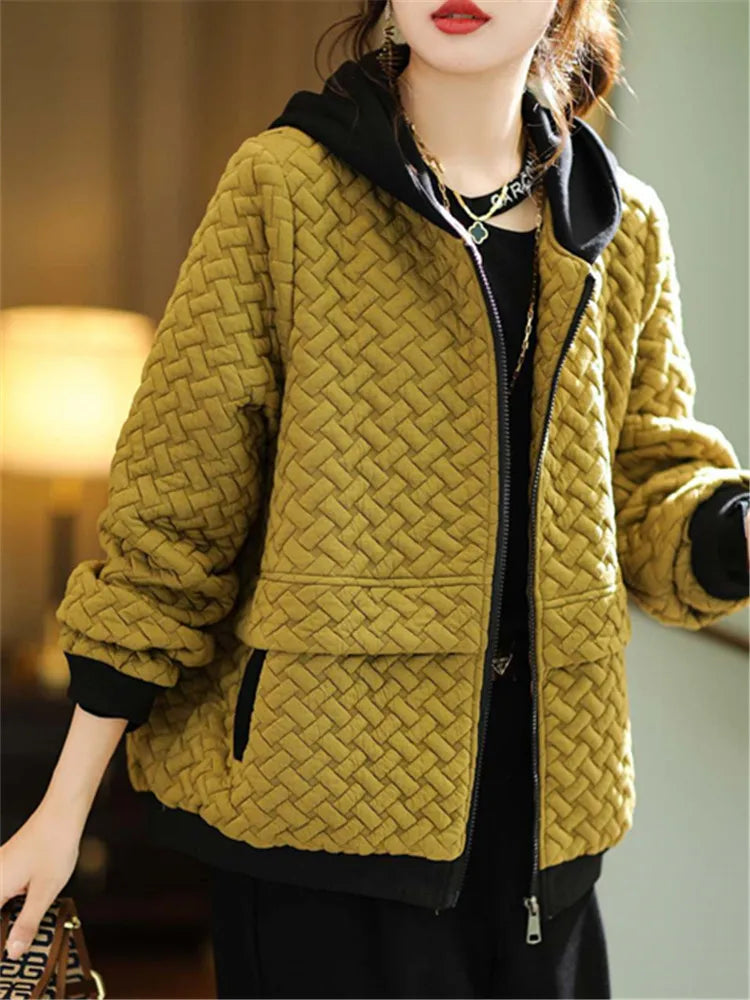 Cappotto casual con cappuccio Giacca da donna di fascia alta da donna Autunno e inverno Nuovo capispalla patchwork con cappotto nero di base con cerniera corta