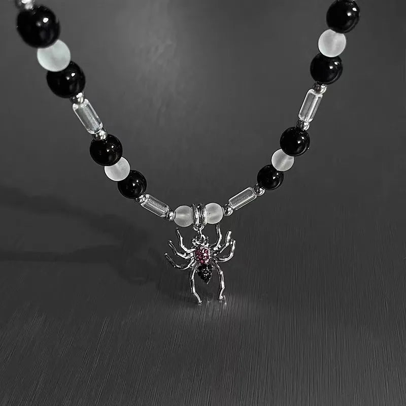 Punk Spider Pendant Necklaces Halloween Jewelry Women Men Cool Hip-hop Splice String Beaded Clavicle Chain Choker Necklace