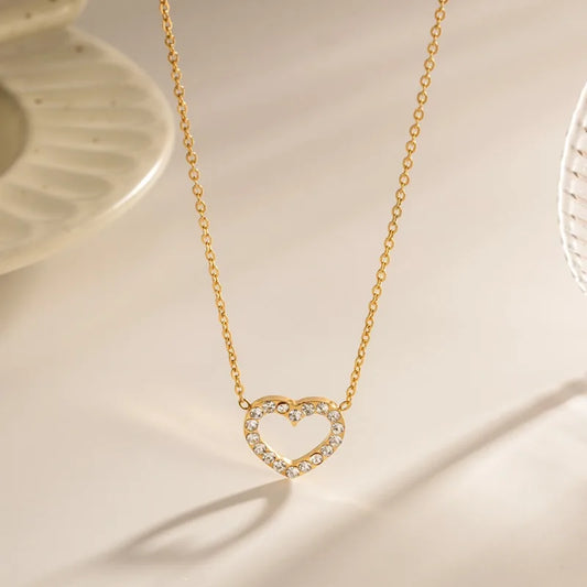 2023 New Korean Heart Shaped Zircon Necklace Pendant Temperament Clavicle Chain for Women Birthday Party Jewelry Gifts