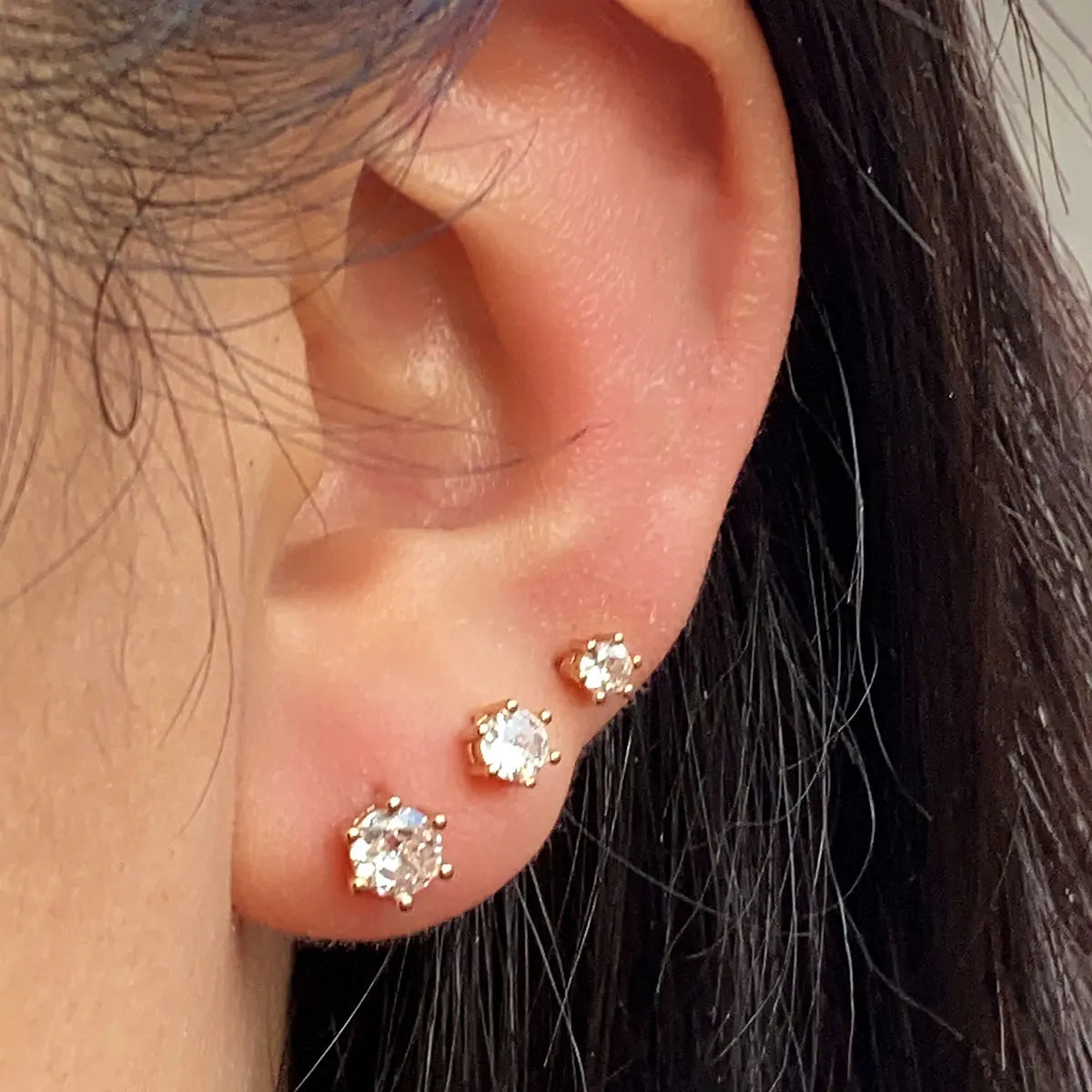 Silver Color Simple Six Prongs Shiny Zircon Crystal Stud Earrings for Women Tragus Helix Cartilage Earring Piercing Jewelry Gift