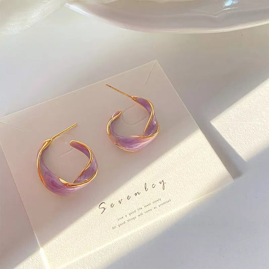 2022 orecchini viola lavanda di nuova moda per donna metallo dorato intrecciato linea d'arte orecchini viola regalo commercio all'ingrosso di gioielli