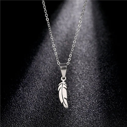 Rinhoo Stainless Steel Gothic Punk Feather Wing Pendant Necklace For Men Women Fashion Hip Hop Boyfriend Chain Necklaces Gifts