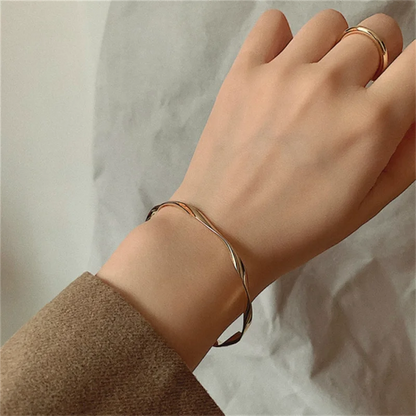 Fashion Opening Bangle Gold Color Glossy Twisted Thin Bangles For Women Female Open Minimalist Style Charm Cuff Bracelet Jewelry Sri sampi