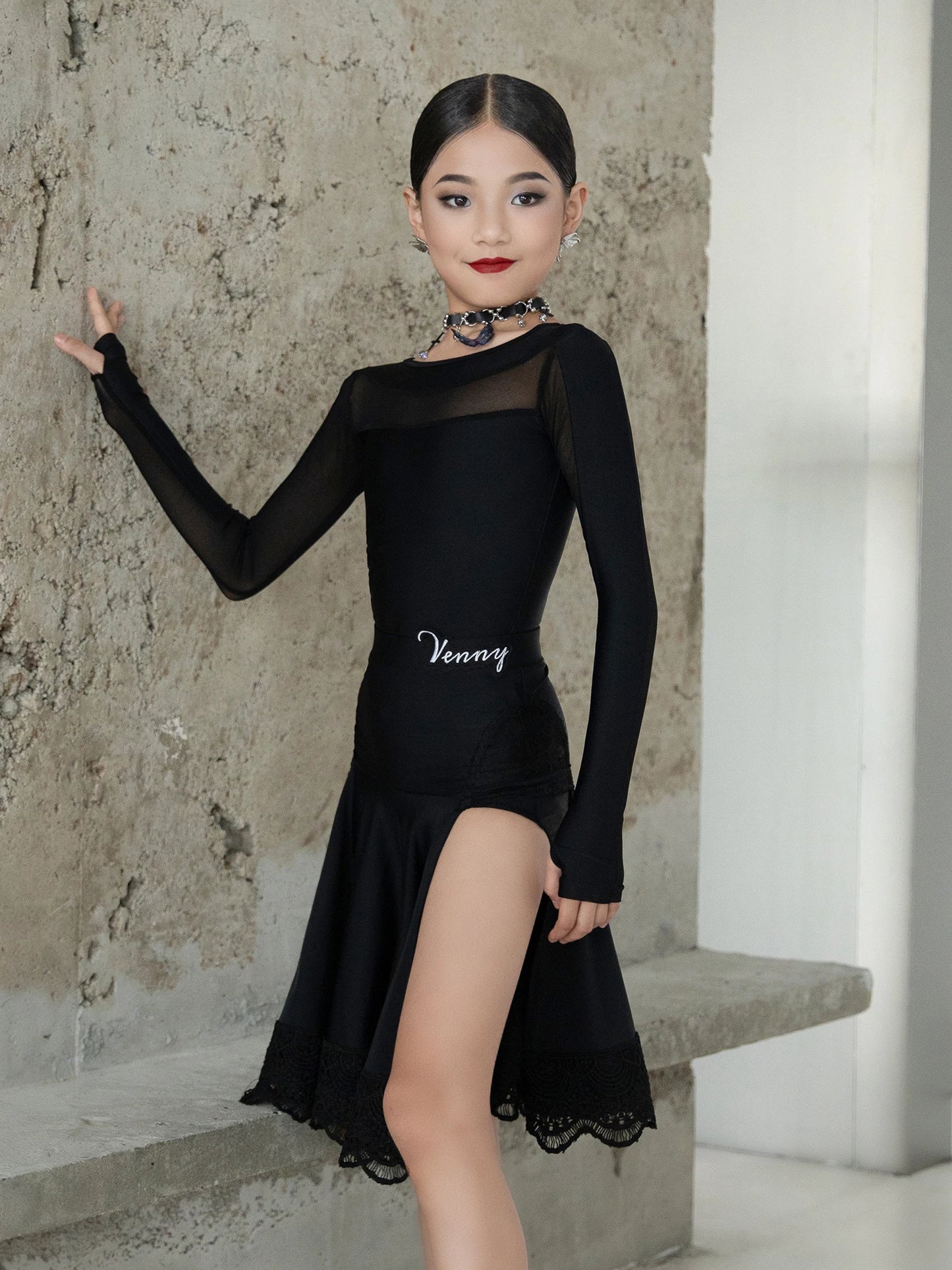 VENNY Latin dance dress ，women's dance dress fashion new training dress autumn and winter long sleeve split lace