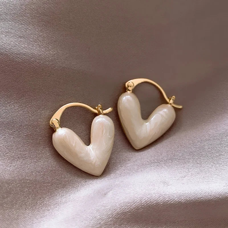 2023 Trendy Heart Stud Earrings For Women Korean Elegant Light Luxury Love Dangle Earring Fashion Simple Drop Jewelry Girls Gift