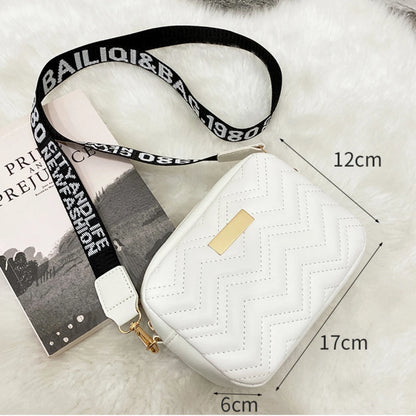 Fashion Solid Color Shoulder Bag Crossbody Bags for Women 2023 Leather Woven Bag Purse Female Designer Bags Handbags Women Bags