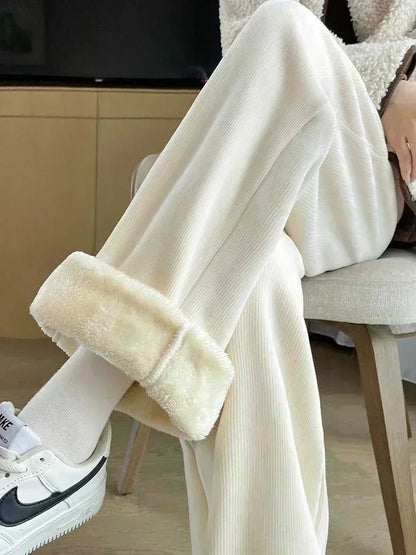 Winter Warm Thicken Lambwool Fluff Wide Leg Pants Women Korean Fashion Casual Snow Wear Pantalone Baggy Plush Fleece Spodnie New