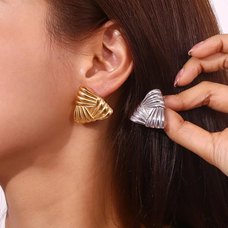 Bilandi Fashion Jewelry Vintage Temperament Metal Triangle Earrings For Girl Party Gifts Simply Design Ear Accessories Hot Sale