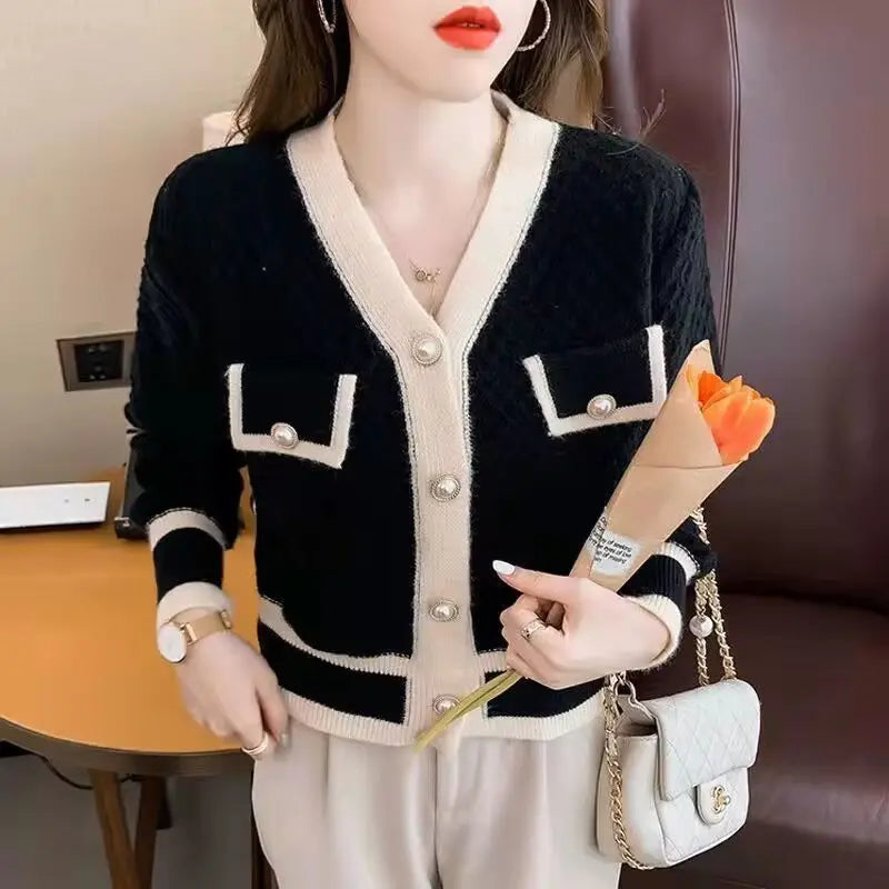 Cardigan Sweater Women's 2023 Spring and Autumn New Style Small Fragrant V-neck Coat Short Western-style Bottom Shirt Top