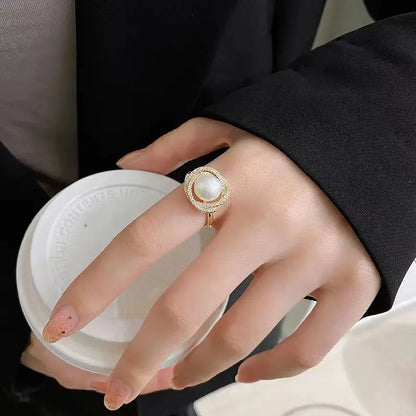 European and American New French Spiral Pearl Zircon Ring Fashion Light Luxury Simple Personality Women Party Ring Jewelry Gift