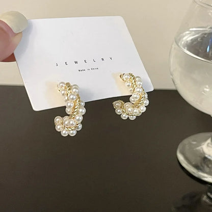 Orecchini a bottone con perle simulate vintage per le donne Orecchini a forma di lettera punk in metallo alla moda con gioielli Bijoux Brincos Pendientes 