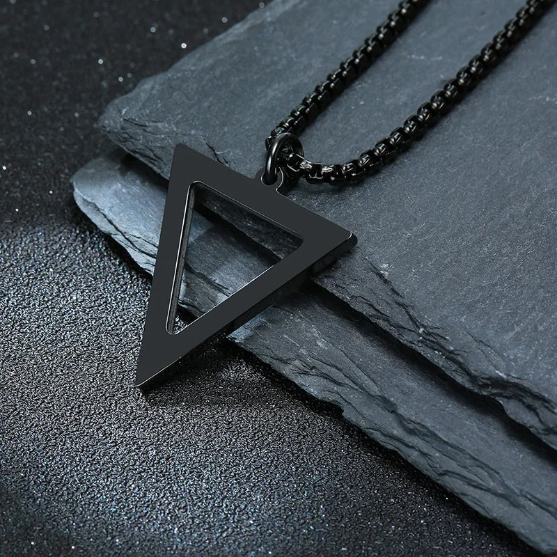 Vintage Fashion Men Jewellery Black Triangle Necklace for Men Stainless Steel Chain for Men Geometric Pendant Punk Party Jewelry