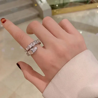 Luxury Sliver Color Crystal Snake Shape Ring for Women Girl Adjustable Exquisite Shiny Cubic Zircon Finger Ring Wedding Jewelry