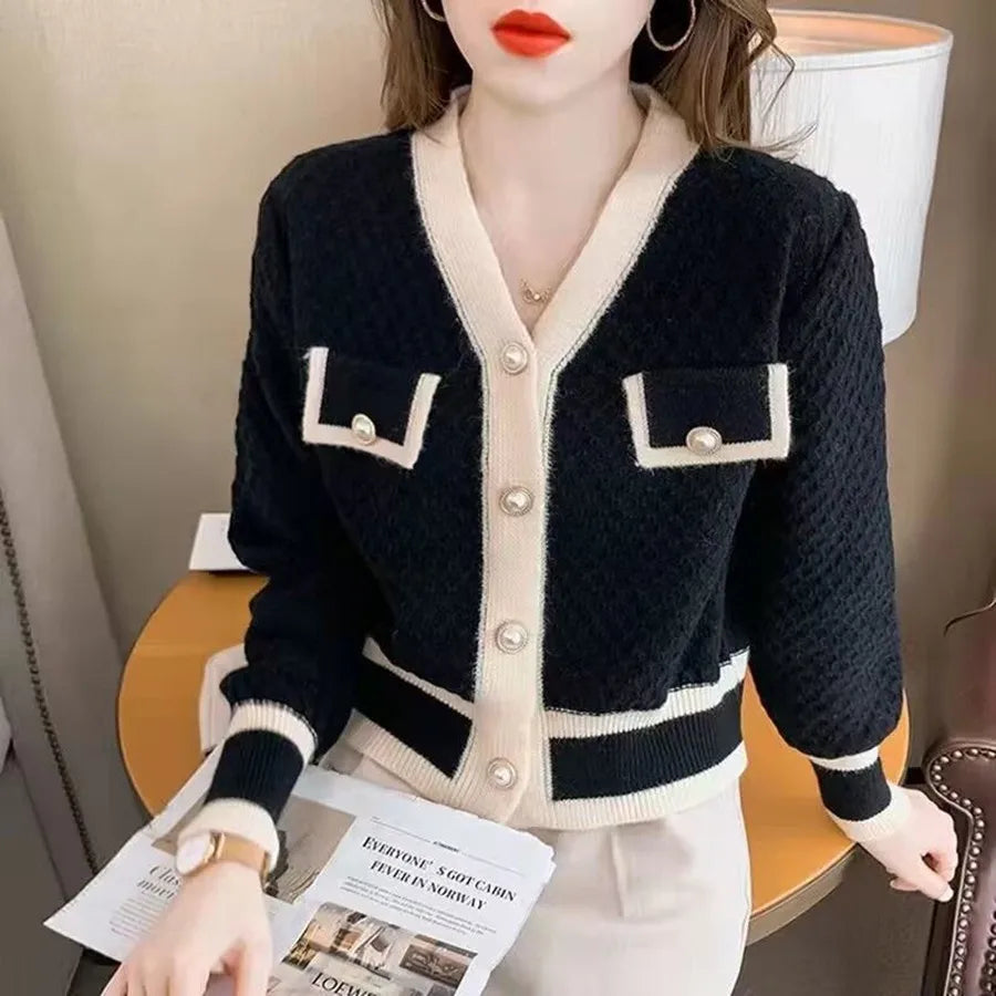 Cardigan Sweater Women's 2023 Spring and Autumn New Style Small Fragrant V-neck Coat Short Western-style Bottom Shirt Top