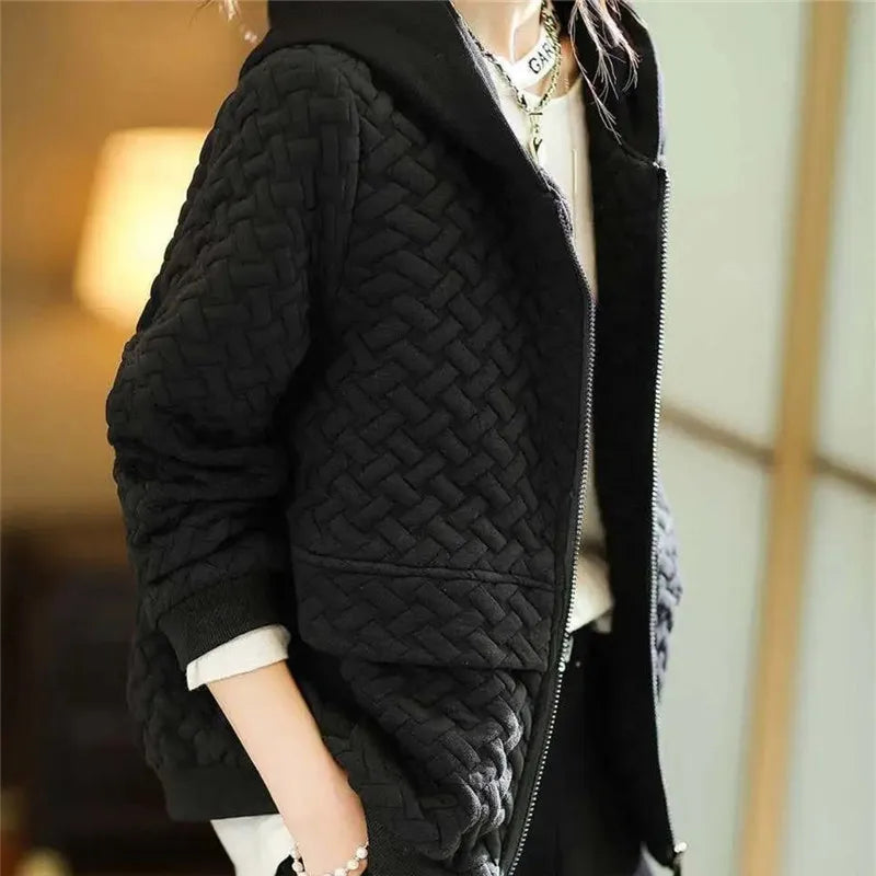 Cappotto casual con cappuccio Giacca da donna di fascia alta da donna Autunno e inverno Nuovo capispalla patchwork con cappotto nero di base con cerniera corta