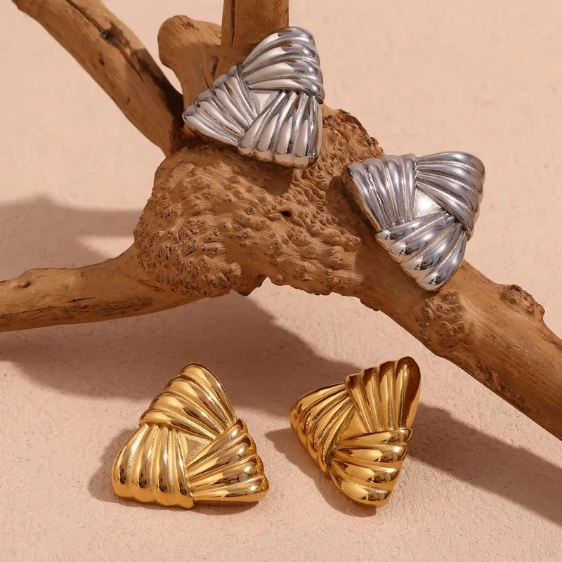 Bilandi Fashion Jewelry Vintage Temperament Metal Triangle Earrings For Girl Party Gifts Simply Design Ear Accessories Hot Sale